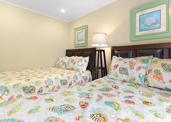 Fully Remodeled 3-bedroom, 2-bathroom Retreat Steps From The With Lagoon Views *